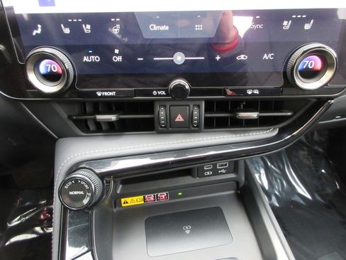 Used 2023 Lexus NX 350h 350h Premium image 43