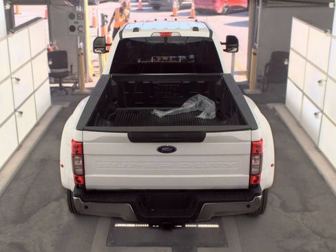 Used 2022 Ford F450 4x4 Crew Cab Super Duty image 6