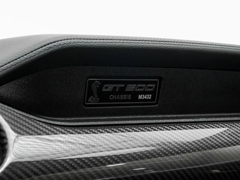 Used 2021 Ford Mustang Shelby GT500 w/ Carbon Fiber Track Pack image 22