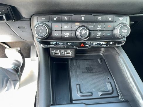 Certified 2024 Dodge Durango GT image 18