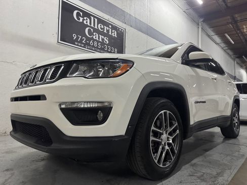Used 2019 Jeep Compass Latitude w/ Popular Equipment Group image 2
