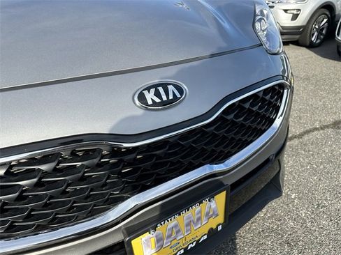 Used 2022 Kia Sportage LX image 10