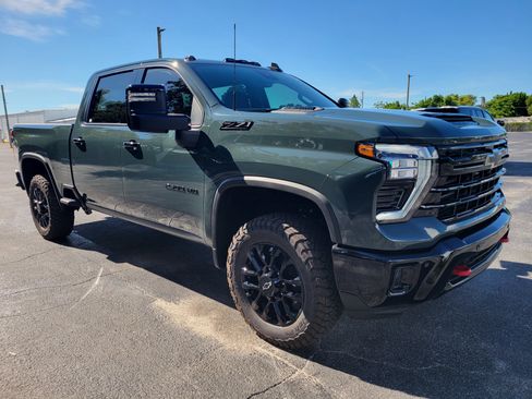 Used 2026 Chevrolet Silverado 2500 LTZ w/ Trail Boss Package AWD/4WD image 3