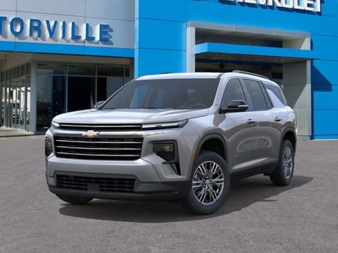 New 2026 Chevrolet Traverse LT w/ Driver Confidence Package FWD image 6