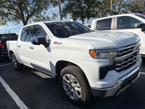 Used 2022 Chevrolet Silverado 1500 LTZ w/ LTZ Premium Package image 11