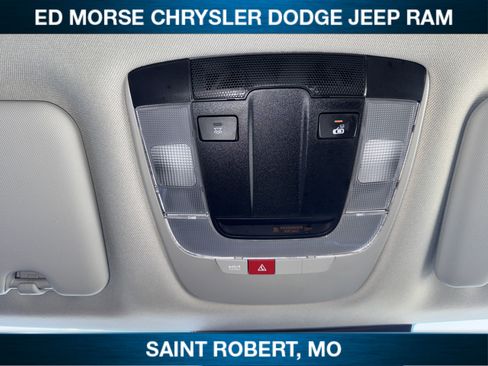 Used 2025 Kia Sportage EX image 16