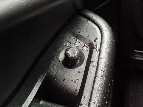 Used 2024 Jeep Grand Cherokee L Laredo image 27