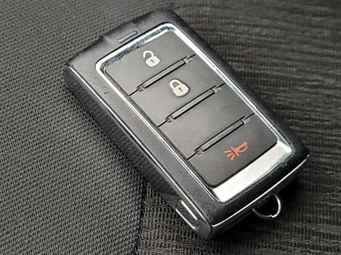 Used 2024 Jeep Grand Cherokee Laredo RWD image 32