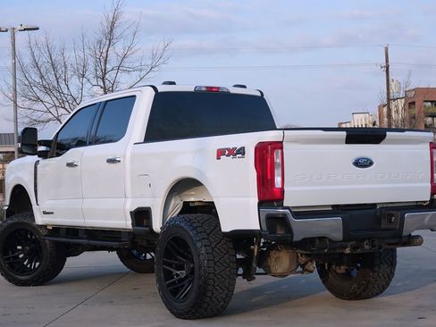 Used 2023 Ford F250 XLT w/ FX4 Off-Road Package image 21