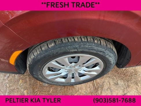 Certified 2020 Kia Soul LX image 5