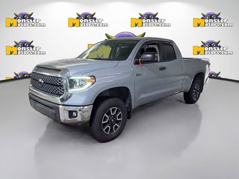 Used 2018 Toyota Tundra SR5 image 1