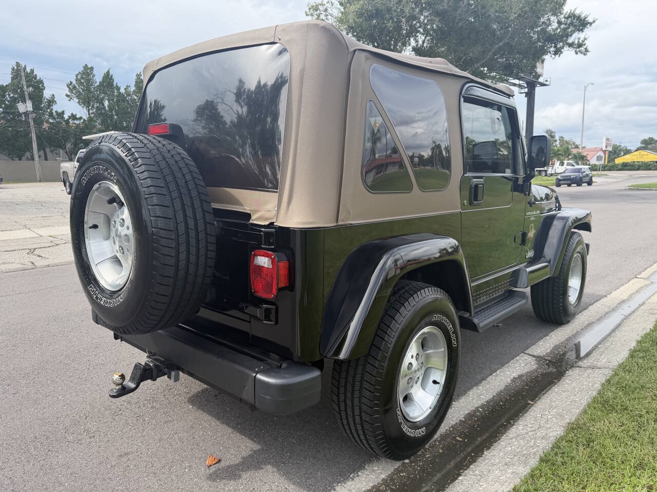 Used 2001 Jeep Wrangler Sahara AWD/4WD image 4