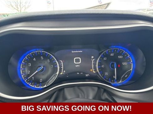 New 2026 Chrysler Pacifica Select w/ S Appearance Package image 23