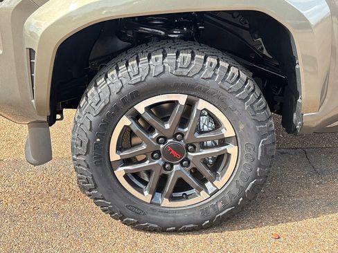 New 2026 Toyota Tacoma TRD Sport AWD/4WD image 27