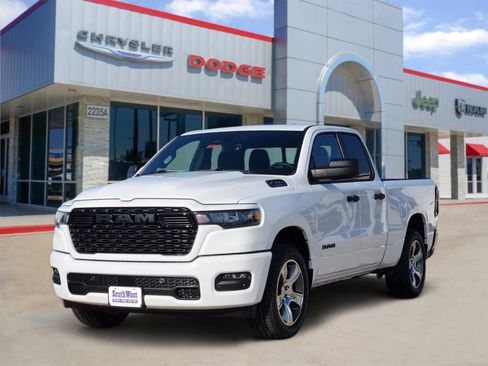 New 2026 RAM 1500 Express image 2