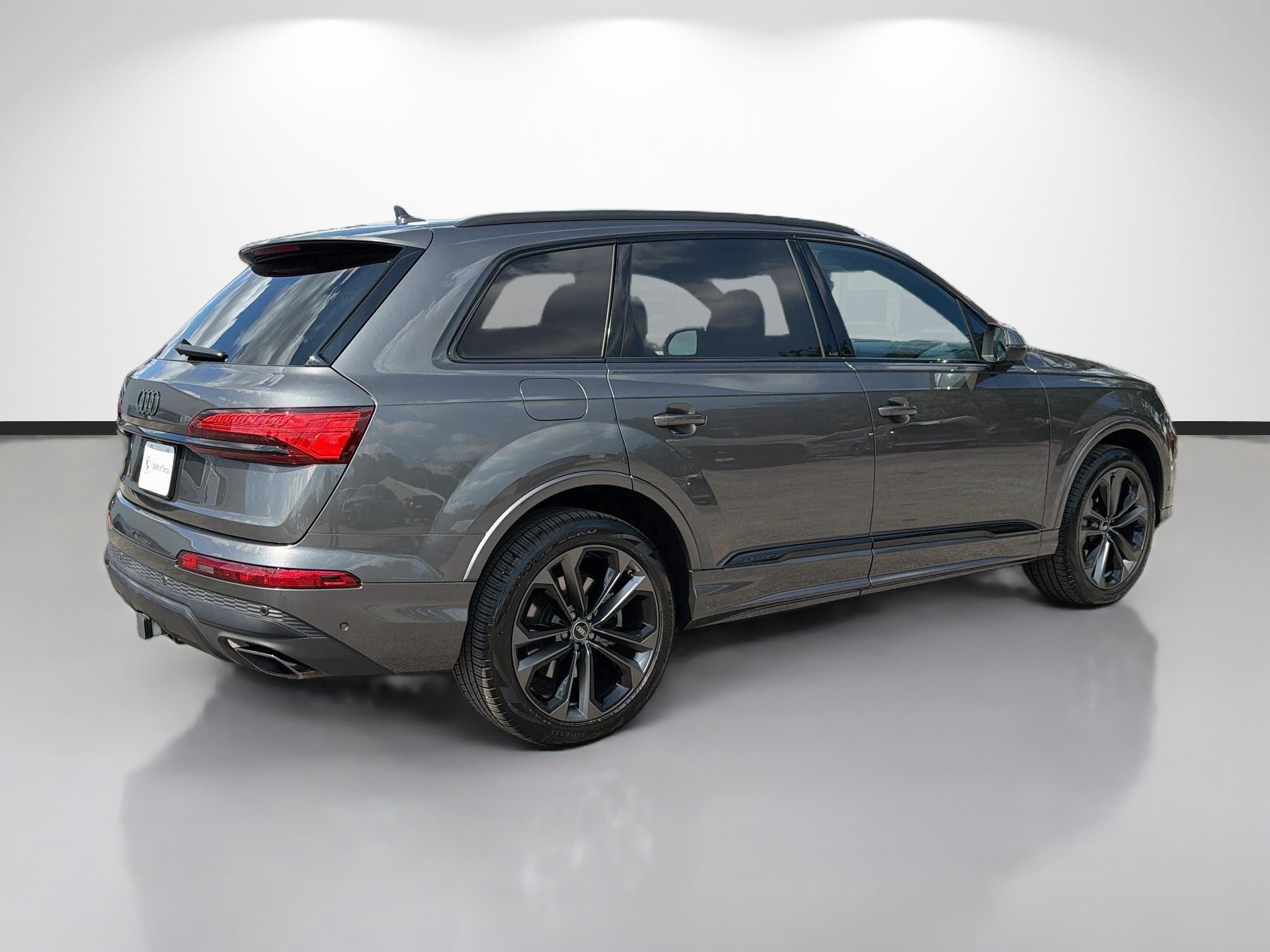 Used 2025 Audi Q7 3.0T Premium Plus AWD/4WD image 3