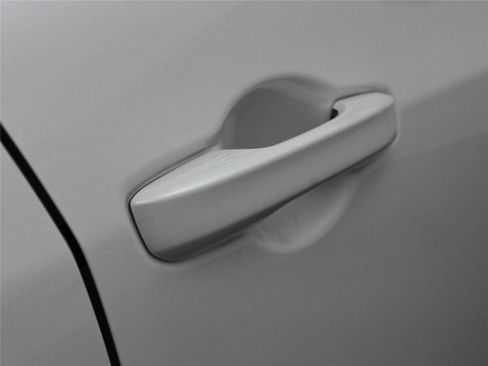 Certified 2025 Acura ADX A-Spec image 21