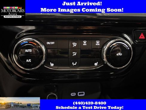Used 2025 Chevrolet Trax RS FWD image 22