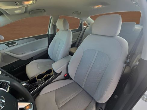 Used 2019 Hyundai Sonata SE FWD image 5