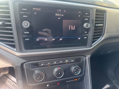 Used 2018 Volkswagen Atlas SE image 22