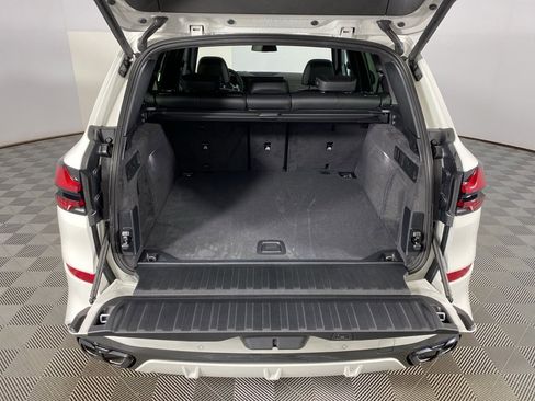 New 2026 BMW X5 M60i w/ Climate Comfort Package image 28