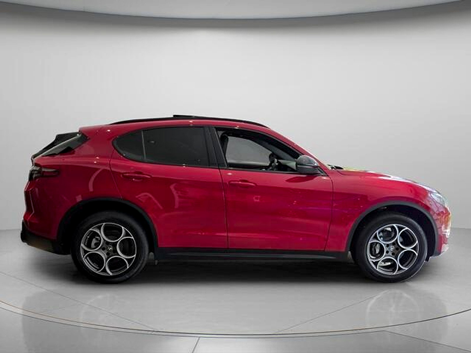 New 2026 Alfa Romeo Stelvio Sprint w/ Convenience Package AWD/4WD image 2