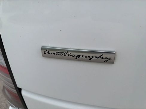 Used 2015 Land Rover Range Rover Autobiography AWD/4WD image 7