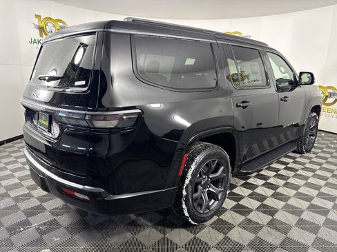 New 2026 Jeep Grand Wagoneer Limited AWD/4WD image 10