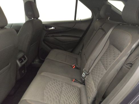 Used 2018 Chevrolet Equinox LT image 18
