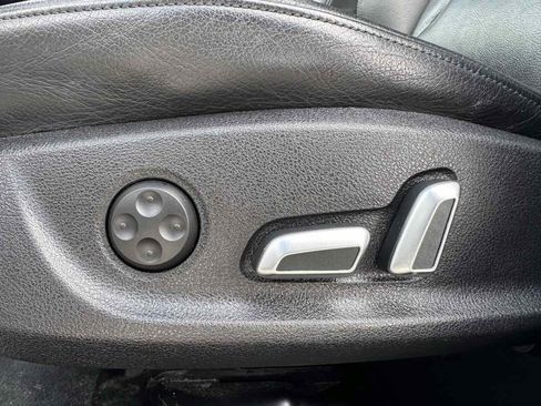 Used 2016 Audi A4 2.0T Premium Plus w/ Technology Package image 26