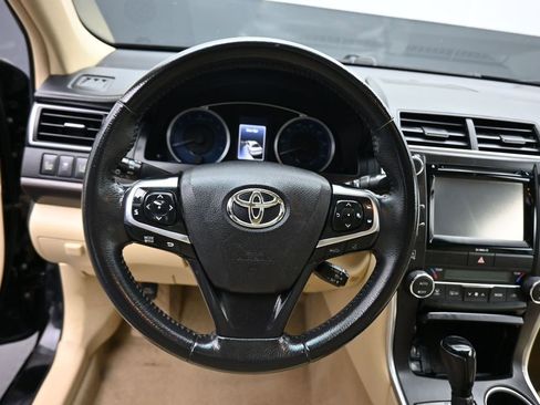 Used 2017 Toyota Camry XLE image 14