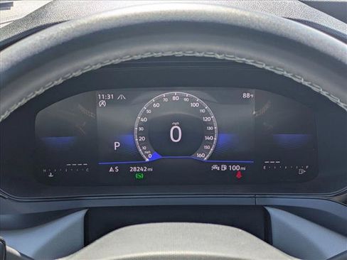 Used 2023 Volkswagen Taos SE AWD/4WD image 10