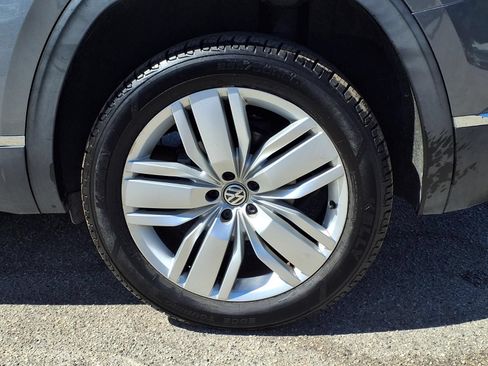 Used 2019 Volkswagen Atlas SEL FWD image 4