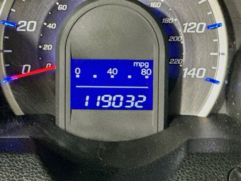 Used 2010 Honda Fit Sport image 19