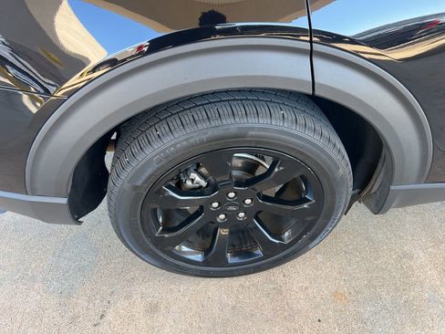 Certified 2023 Ford Explorer ST-Line w/ Class IV Trailer Tow Package image 10