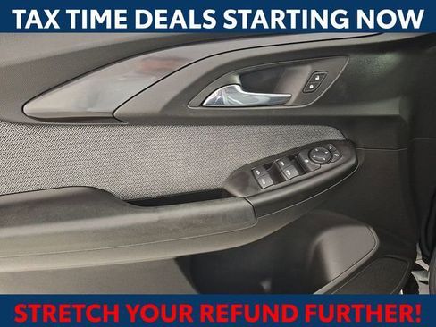 Used 2021 Chevrolet TrailBlazer LT w/ Convenience Package image 14