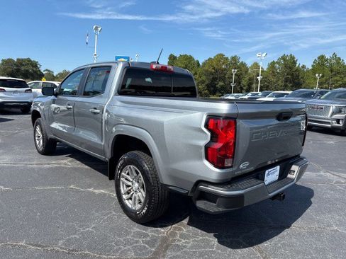 Used 2023 Chevrolet Colorado LT w/ LT Convenience Package image 6