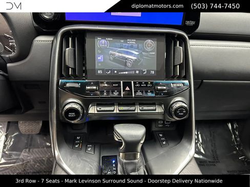 Used 2024 Lexus LX 600 4WD w/ Interior Upgrade Package image 38