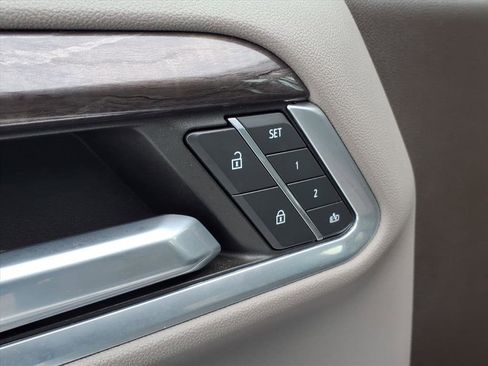 Certified 2022 Chevrolet Silverado 1500 LTZ w/ Z71 Off-Road Package image 6