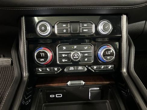 Certified 2023 GMC Yukon Denali Ultimate AWD/4WD image 18