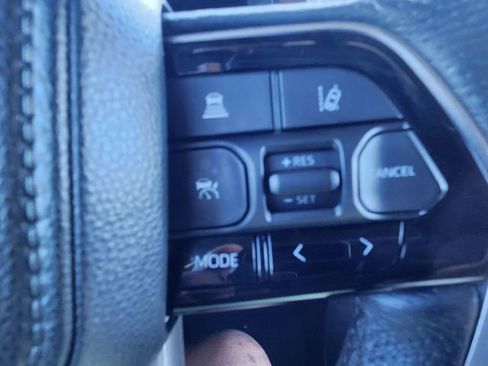 Used 2025 Toyota Tundra Platinum image 29