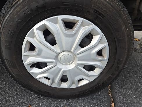 Used 2022 Ford Transit 350 XLT image 38