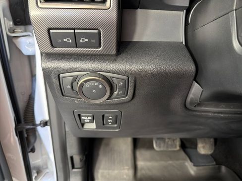 Used 2019 Ford F150 Raptor w/ Equipment Group 802A Luxury AWD/4WD image 16