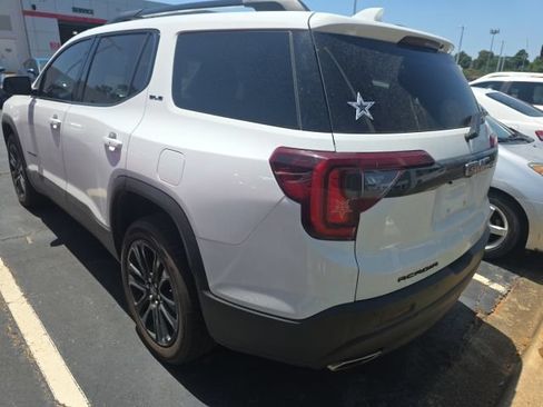 Used 2023 GMC Acadia SLE w/ Driver Convenience Package FWD image 10