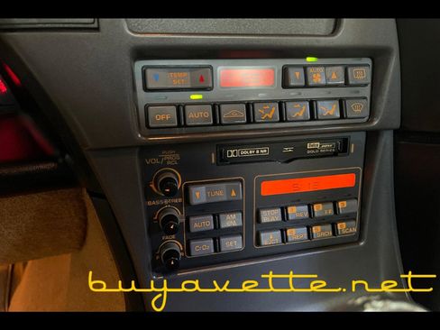 Used 1991 Chevrolet Corvette Coupe image 16