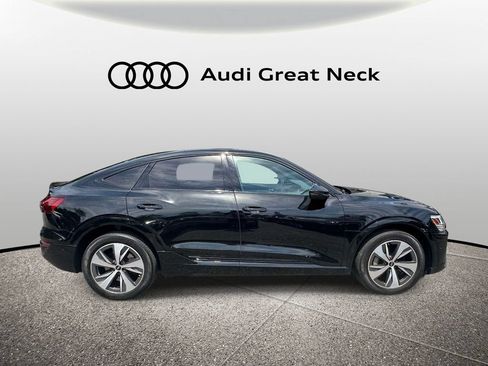 Used 2024 Audi Q8 e-tron Premium Plus w/ Premium Plus Package AWD/4WD image 28