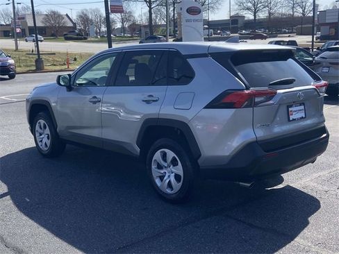 Used 2025 Toyota RAV4 LE image 5