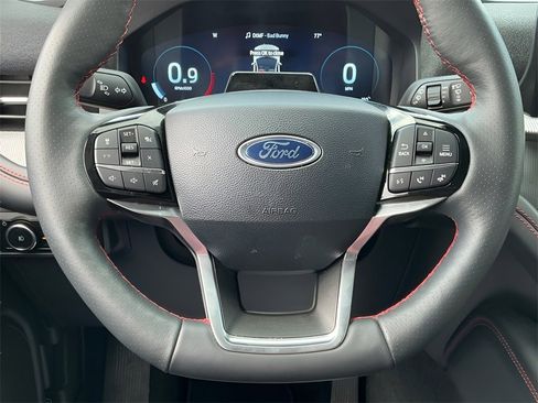Certified 2025 Ford Explorer ST-Line w/ ST-Line Street Pack image 21