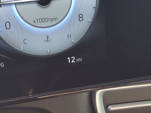 New 2026 Hyundai Elantra Limited image 35