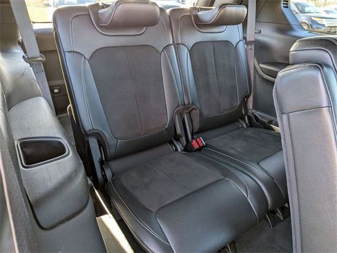 Certified 2024 Jeep Grand Cherokee L Laredo image 28